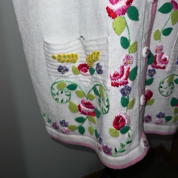 Storybook Knits 3X Floral Embroidered Sweater Vest Cottagecore Pink Trim - Picture 2 of 13